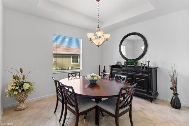 6693 Alden Woods CIR 202, Naples, FL 34113
