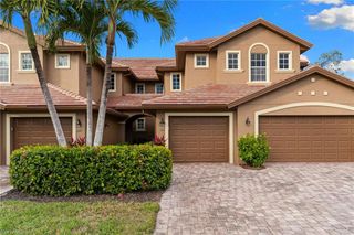 6693 Alden Woods CIR 202, Naples, FL 34113