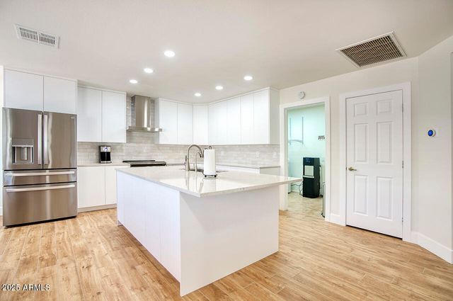 21627 N 139TH Drive, Sun City West, AZ 85375