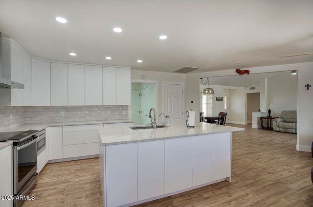 21627 N 139TH Drive, Sun City West, AZ 85375