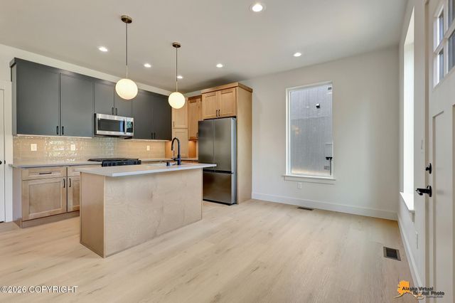 13841 E Doc McKinley Avenue, Palmer, AK 99645