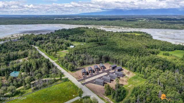 13841 E Doc McKinley Avenue, Palmer, AK 99645