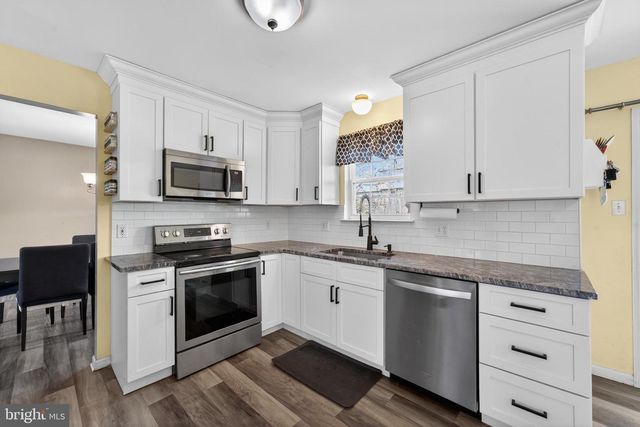 3 BIRCHGROVE RD, Newark, DE 19702