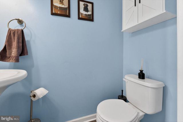 3 BIRCHGROVE RD, Newark, DE 19702