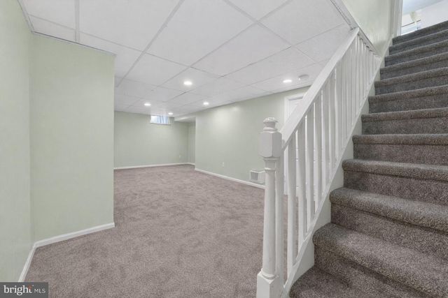 3 BIRCHGROVE RD, Newark, DE 19702