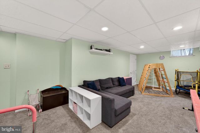 3 BIRCHGROVE RD, Newark, DE 19702