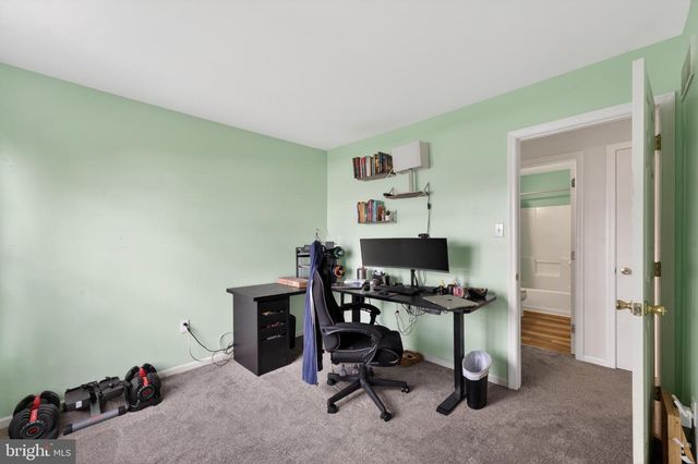 3 BIRCHGROVE RD, Newark, DE 19702