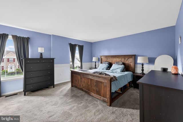 3 BIRCHGROVE RD, Newark, DE 19702