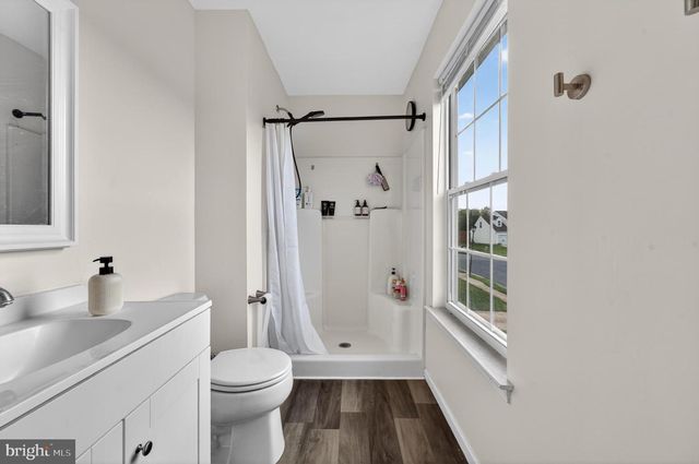 3 BIRCHGROVE RD, Newark, DE 19702