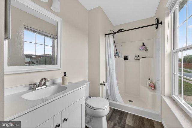 3 BIRCHGROVE RD, Newark, DE 19702