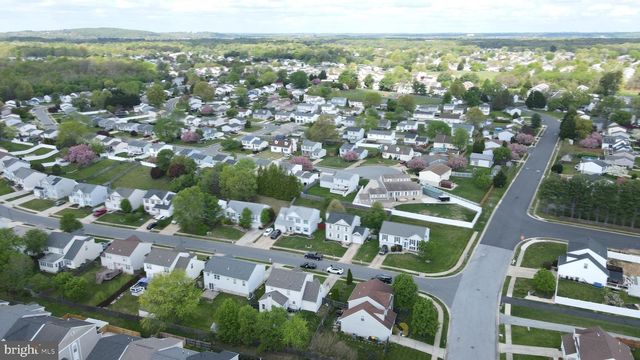 3 BIRCHGROVE RD, Newark, DE 19702