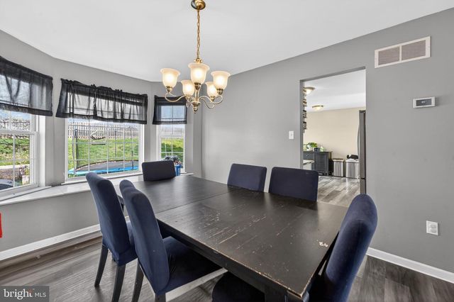 3 BIRCHGROVE RD, Newark, DE 19702