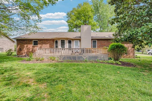 595 Laurel Park Cir, Cookeville, TN 38501
