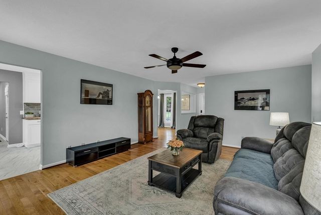 595 Laurel Park Cir, Cookeville, TN 38501