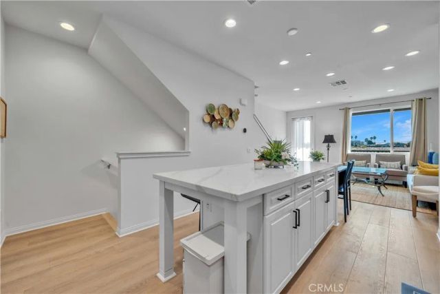 527 W Victor Ave, Anaheim, CA 92801