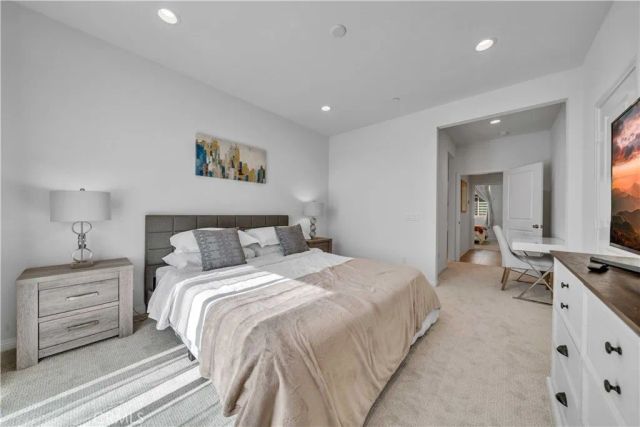 527 W Victor Ave, Anaheim, CA 92801