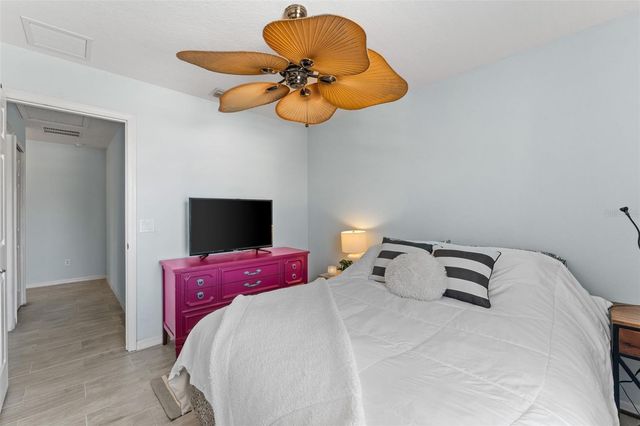 2440 RETREAT VIEW CIRCLE, Sanford, FL 32771