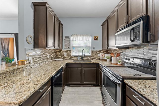 2440 RETREAT VIEW CIRCLE, Sanford, FL 32771