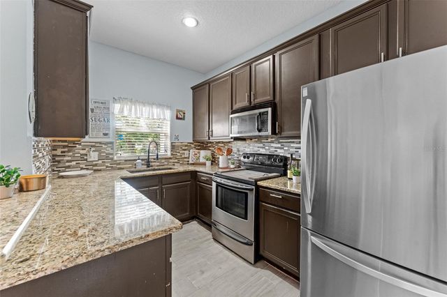 2440 RETREAT VIEW CIRCLE, Sanford, FL 32771