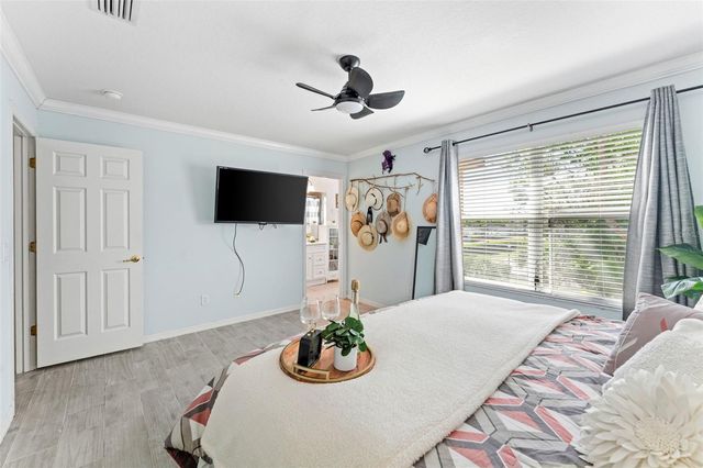 2440 RETREAT VIEW CIRCLE, Sanford, FL 32771