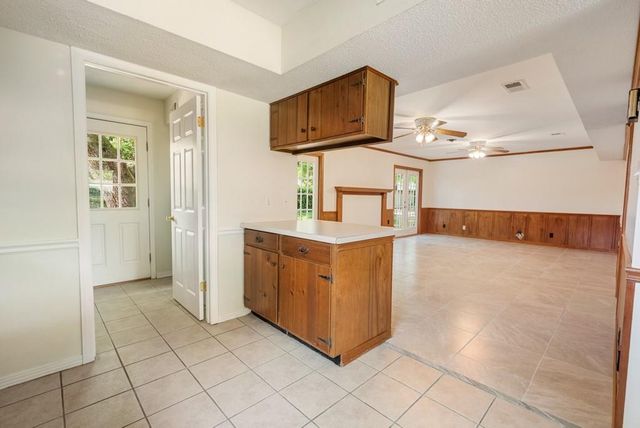 902 Pinemont Drive, Mobile, AL 36609