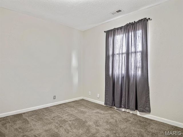 704 Sinclair Avenue, South Roxana, IL 62087