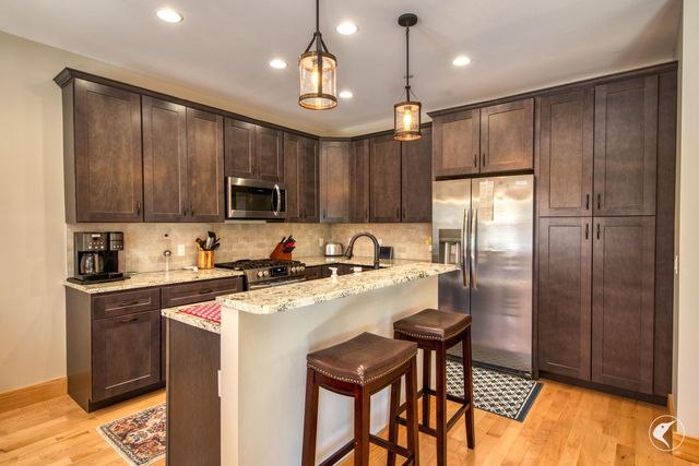 2 Scenic View Dr., Lake Placid, NY 12946