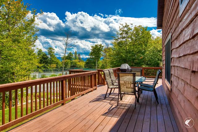 2 Scenic View Dr., Lake Placid, NY 12946