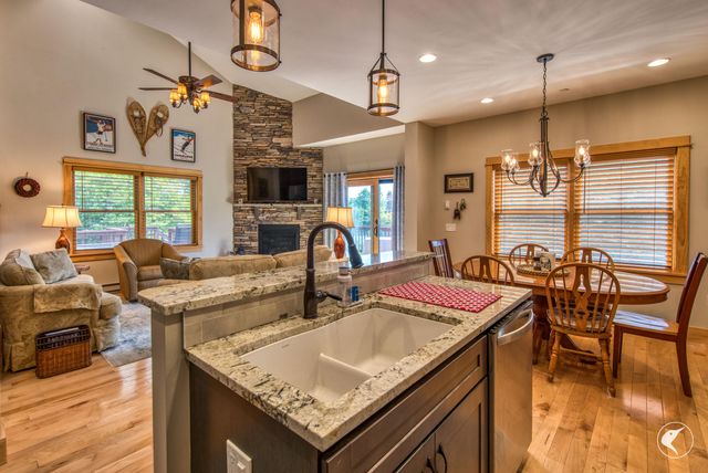 2 Scenic View Dr., Lake Placid, NY 12946