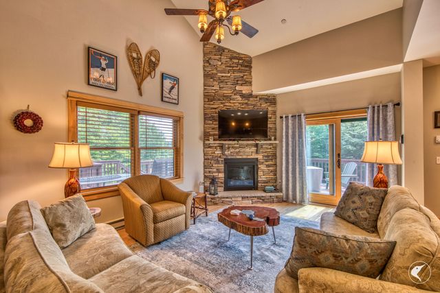 2 Scenic View Dr., Lake Placid, NY 12946