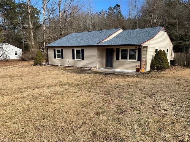 8205 Sheffield DR, Gloucester, VA 23061