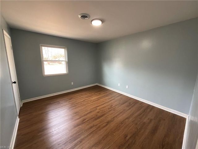 8205 Sheffield DR, Gloucester, VA 23061