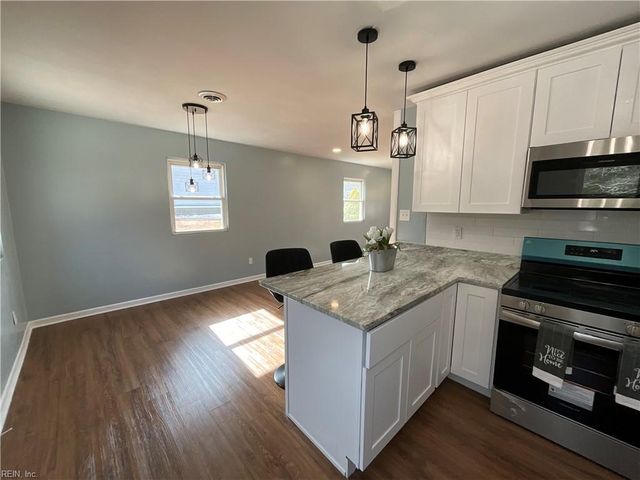 8205 Sheffield DR, Gloucester, VA 23061