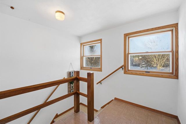 W7548 COUNTY ROAD S, Shiocton, WI 54170