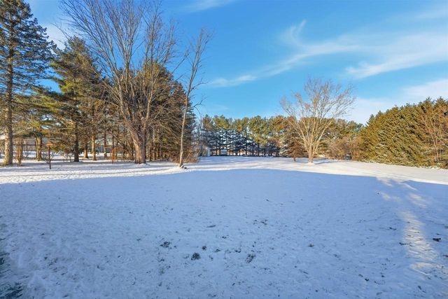 W7548 COUNTY ROAD S, Shiocton, WI 54170