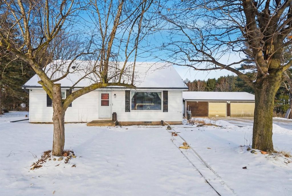 W7548 COUNTY ROAD S, Shiocton, WI 54170