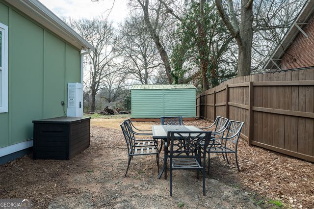 390 Athens Avenue, Athens, GA 30601