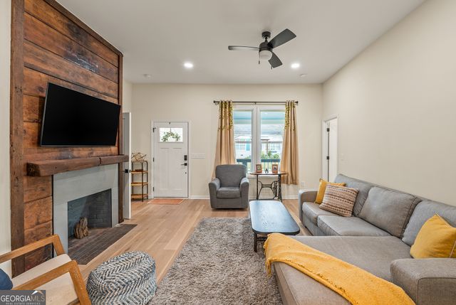 390 Athens Avenue, Athens, GA 30601