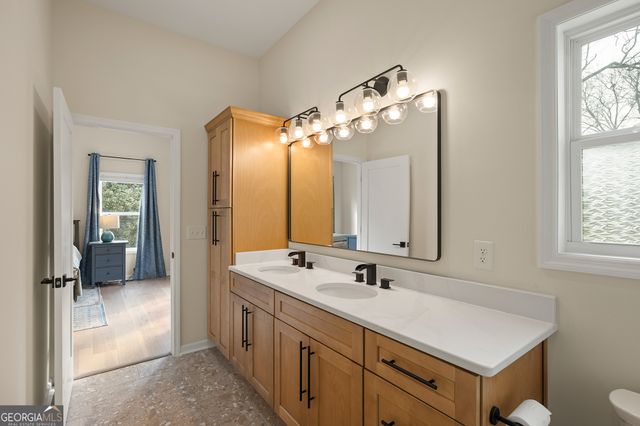 390 Athens Avenue, Athens, GA 30601