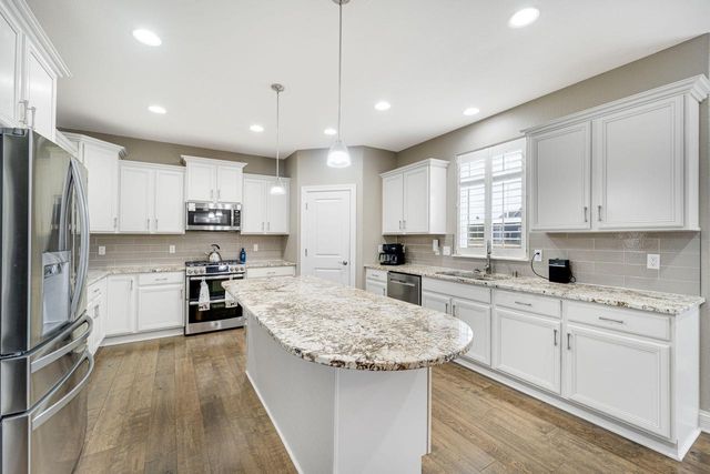 W236N7272 Meadow COURT, Sussex, WI 53089