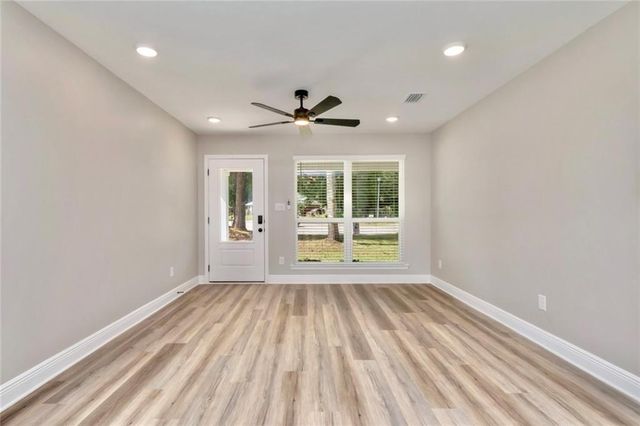 1800 Woodcock Place, Mobile, AL 36606