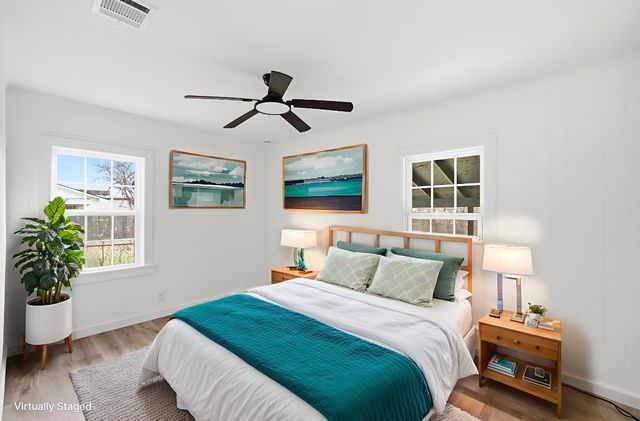 1005 E Craven Avenue, Lacy Lakeview, TX 76705