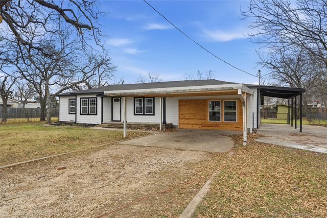 1005 E Craven Avenue, Lacy Lakeview, TX 76705