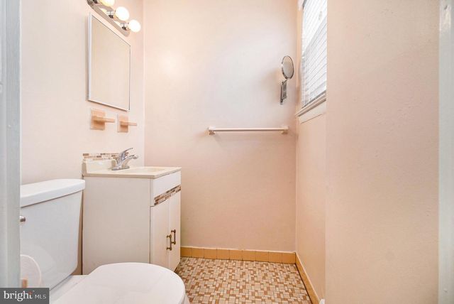 816 LAWLER ST, Philadelphia, PA 19116