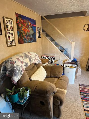 816 LAWLER ST, Philadelphia, PA 19116