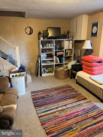 816 LAWLER ST, Philadelphia, PA 19116