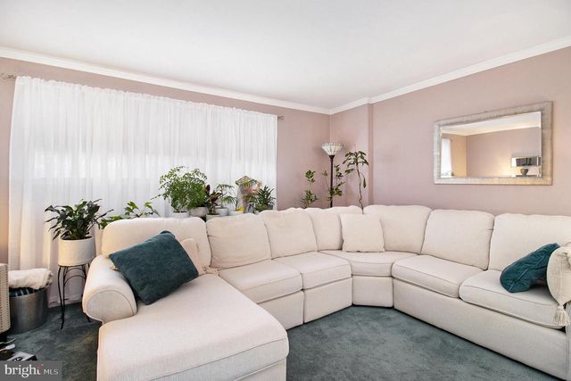 816 LAWLER ST, Philadelphia, PA 19116