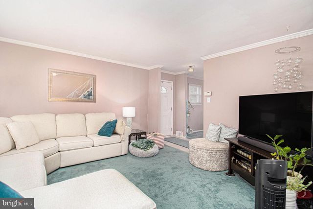 816 LAWLER ST, Philadelphia, PA 19116