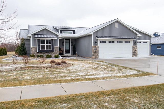 1831 WHITE DOVE LANE, Kaukauna, WI 54130