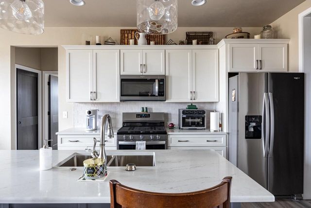 1831 WHITE DOVE LANE, Kaukauna, WI 54130